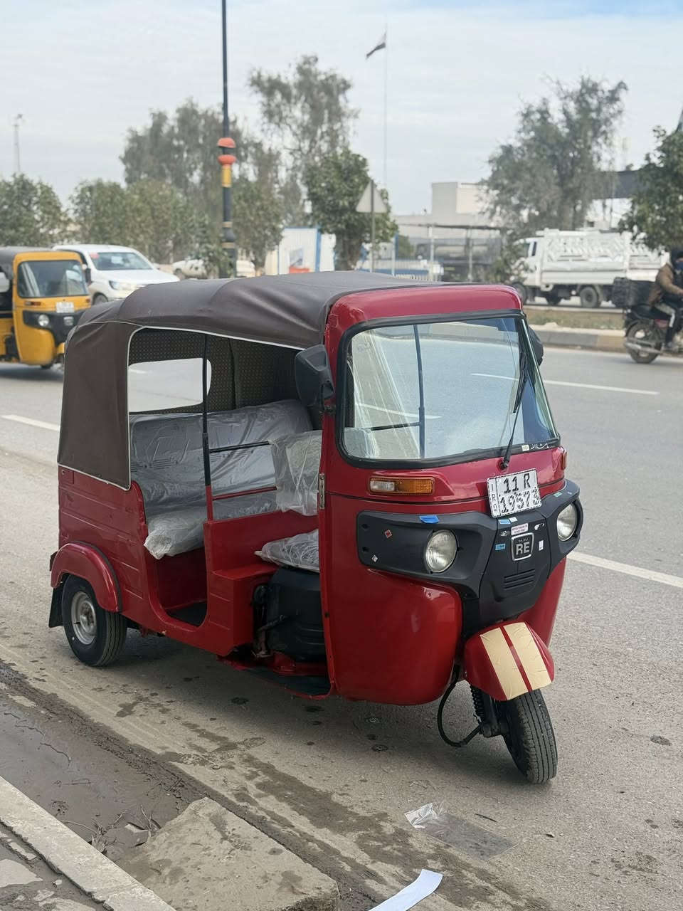 السلام عليكم شباب تكتك 18 كفاله مابيهة اي ضربه مرشوشه كلير جماليه فقط وعندي صورهة قبل الصبغ رقم بغداد نكليزي بسمي مكينه مكفوله مابيهة اي نقص سعرهة 5 للاستفسار  مكاني ديالى بعقوبه ***********
