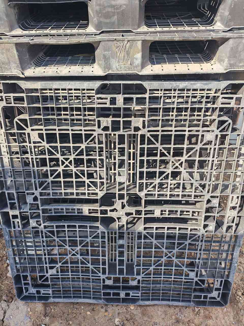 سكيب بلاستك اسود العدد الكلي 110
قياس 130x110 العدد 60 وزنها 9كيلو السعر 11الف
قياس 110x110 العدد 50 وزنها 7كيلو السعر 7الاف مكاني بغداد المدينه ***********
