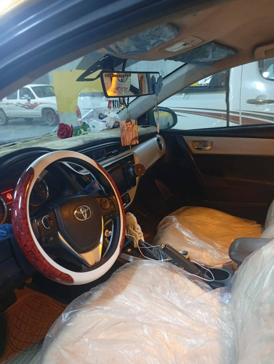 السلام عليكم كورلا موديل 17Laالسياره غاز وبانزين ضرر تصليح بل شاصي طرف السايق  وبيها تصفيه وبيها معجون بل سقف البونيد طاخ السقف كير ومحرك بل شرط سنويه جديد دوشمه وتخم تاير جديد صدر فوك النص عمر
يرهم مراوس ويه كورلا 9/10السعر 125مكاني كركوك الشراي يخابر ***********
