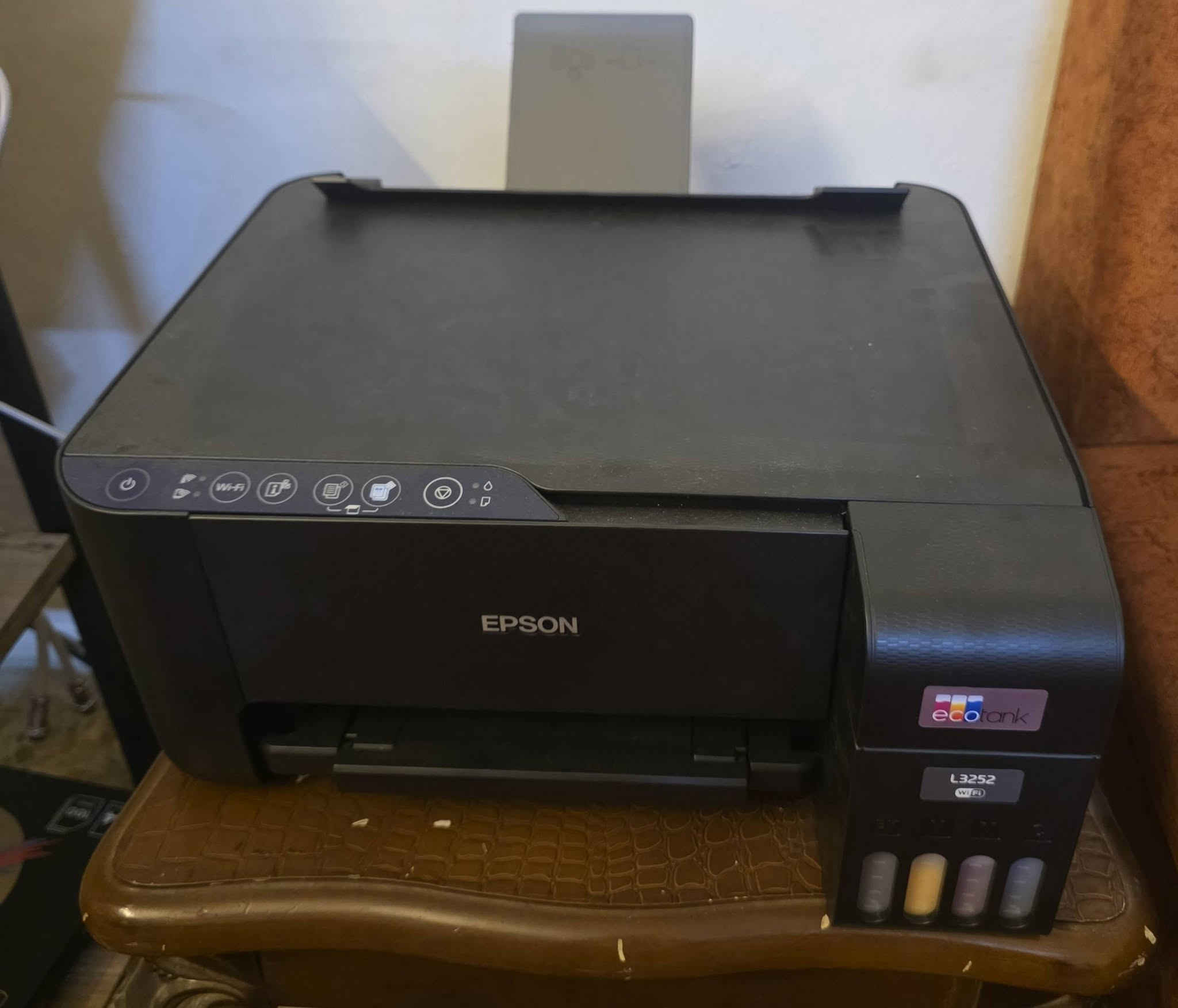 سلام عليكم طابعه ومكبس حراري للبيع
نضافتهن 100% ضمان من كلشي شخط مابيهن استعمال كلش قليل وغراضهن كاملات مع الكراتين الخاصه 
سعر الطابعه ١٥٠ 
والمكبس ١٨٠ 
***********
