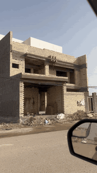 للبيع دار هيكل مساحه 216 متر العز على شارع 20 مباشره للاستفسار ***********
