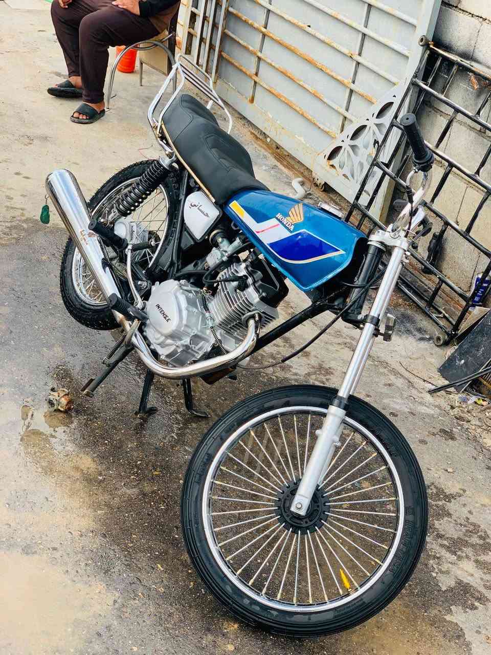 دراجه ايراني محرك انتنس تعمير جديد شاصي ادوات مكاني البصرة ناحيه السيبه ***********
