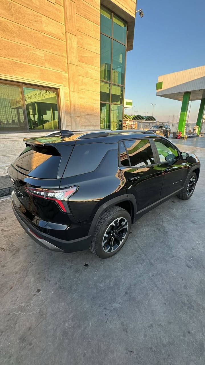 للبيع شيفروليت ايكونيكس LT موديل 2025
الموقع : كوت: 
موبايل:***********

وارد أمريكي حافه البنيد الصبغ فقط 
الكيلومترات : 2872 ميل
نوع الهيكل: اس يو في
عدد المقاعد:5
نوع الوقود: بنزين
نوع ناقل الحركة: اوتوماتيك
سعة المحرك :1500 cc تيربو
اللون الخارجي: اسود 
اللون الداخلي: أسود
مواصفات أمريكية
الجمرك: مجمركة
طريقة الدفع: نقدا 
السعر 21,500 دولار

(المواصفات الداخلية):
زجاج كهربائي
تدفئة المقود 
سنترلوك
مكيف
كراسي مدفأة
نظام إنذار
AUX / USB مدخل 
شحن وايرليس سريع 
مشغل اسطوانات CD
مقاعد  جلد 
تحكم مقاعد كهرباء
مقاعد رياضية
تحكم مقود

(المواصفات الخارجية):
دخول بدون مفتاح
مرايا كهربائية
إطار احتياطي
مصابيح زينون
أنوار نهارية
مصابيح ليد
جنوط
نسخة رياضية
هوك امامي 
حساسات خلفية

(المواصفات التقنية):
بروجكتر
مثبت سرعة
بلوتوث
شاشة لمس
مساعد الاصطفاف
تشغيل عن بعد
شاشة وسائط
نظام تعليق رياضي
تنبيه الاصطدام الامامي
فرامل ABS
نظام ملاحة / خرائط
تنبيه النقاط العمياء
قفل الباب تلقائي
أبل كار بلاي
تنبيه مغادرة المسار
كاميرا 360°
أندرويد أوتو
حساس ضغط الاطارات
 6 كاميرا
أوامر صوتية
دفلوك
مانع انزلاق
