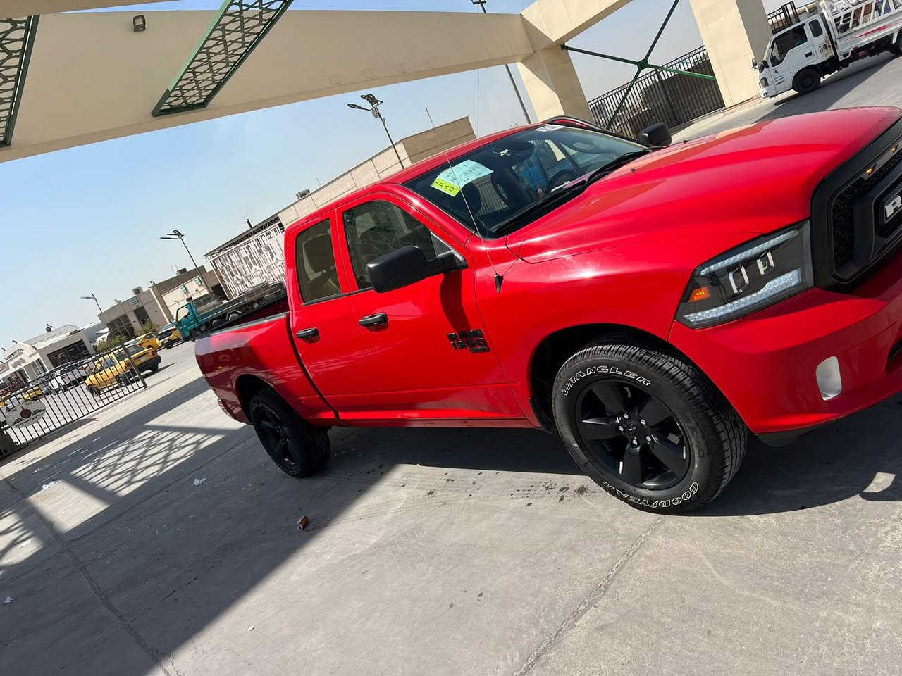 سلام عليكم

للبيع 

دودج رام 2022

وارد امريكي  

فئه ram 1500
كشنات تدئفة

سياره بيها جاملغ وبنيد عكس السايق 

ماشيه 34 

مواصفات 

باب قصير 

بدي قصير 

8 سندر 5700 

نظيفة جدا 

فرويل 

سياره جاهزه 

كاميرا خلفية

مكانها بغداد 

رقم بغداد انكليزي بسمي 

السعر 210 ورقه وبيه مجال 

***********
