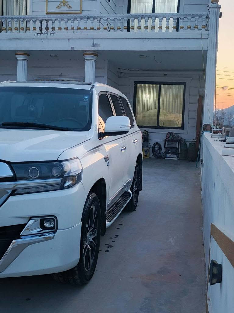 Toyota land gruisser
Gxr 6vفوول
2019
پارچە ڕەش لەسەر ساخی
قرچێکی بچووکی
 لای سەکن هەیە
گێرومەکینە بەشەرت
کتابی جام ڕەشی لەگەڵ دایە
نرخی380گەڵاو معامەلە
ژ٠م ***********
*********** رانية, السليمانية
