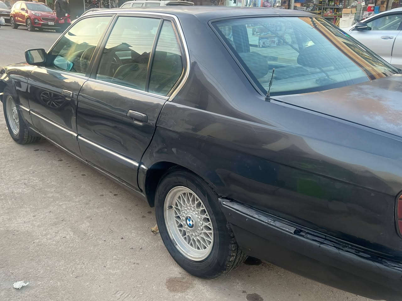 للبيع بي ام دبليوموديل ٩٣ حجم ٧٣٠ ثمانيه سلندر اصل بليته وسنويه كير ومحرك جدد شرط لا تبخير ولا تنقيص تبريد دواخل جديده جام شغال ٤ دبل ايرباك بدون حادث بلاديه بيه جراد صندوك وقماره تخم تاير ويل خليه قبل اسبوع جدد حداديه جديده رقم بغداد مشروع وطني شرط التحويل مكاني بغداد السعر ٤٦ $للاستفسار /***********
