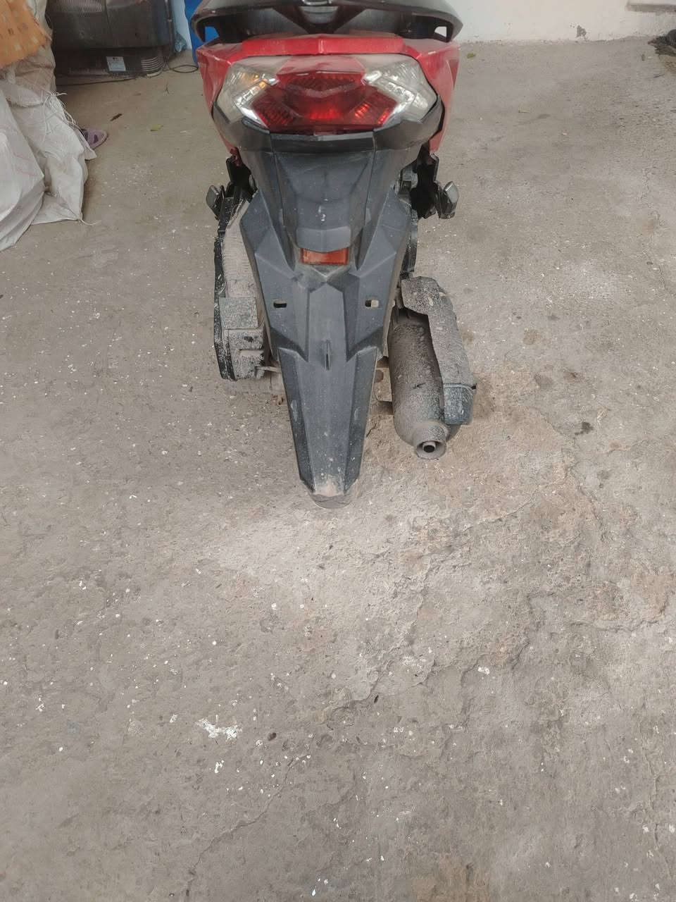 دراجه للبيع  السعر ٤٠٠ المكان بعقوبه المركز ***********
