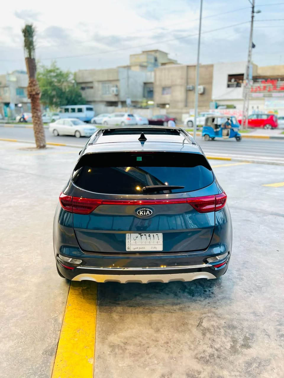 كيا سبورتج (2021) 
فول مواصفات💯
🚗 وارد أمريكي
📍 رقم بغداد
🛣️ ماشية 81 ألف ميل قابل للزيادة
⚙️ محرك 2400 GDI
🌤️ بانوراما
🔑 بصمة تشغيل
🚪 بصمة أبواب
🎒 صندوك كهرباء
🅿️ هندبريك دكمة
⏸️ أوتوهولد
⛰️ منحدرات
🛑 مانع تصادم
🛣️ تحديد مسار
🎛️ 3 وضعيات قيادة
💺 كراسي أمامية كهرباء
🪑 كشنات جلد بيجي
❄️🔥 تدفئة وتبريد كشنات
🖥️ شاشة أبل كار بلي
📷 كامرة خلفية
📡 حساسات أمامية وخلفية
📡 رادار جانبي
🎮 فول تحكم ستيرن
🔥 تدفئة ستيرن

🔧 حادثها سرقة دعاميات أمامي وخلفي وماسدات أمامي
🎨 بيها شوية صبغ بالجنطة
🔧 رصعة بالباب خلف السائق والجاملغ

📮 السـعـر ✅ لايك و تعليق يصلك  ع ماسنجر  📩

مكان تواجد السيارة: بغداد الحرية
رقم صاحب السيارة: ***********
الصفحة مكلف بالنشر
