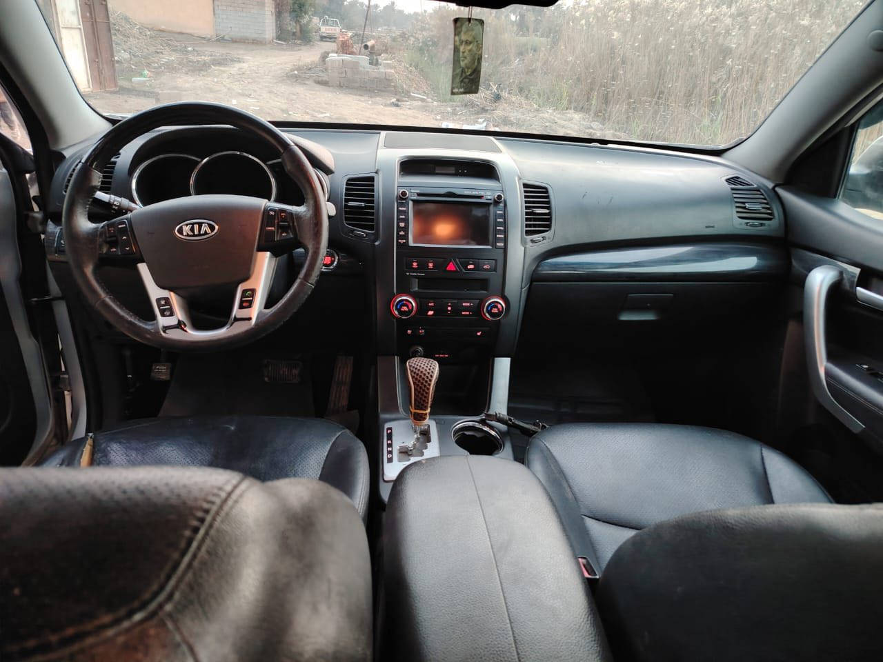 سورنتو موديل 13  دخول جديد بصمه ادوات ادوات كصة جنطة متؤم ارقام وسنويه طبق الاصل دولي شرط حاسبه مكينه وگير كارتون حداديه جديده كهربائيات كله شغاله تخم تاير جديد اله حصه كاز بكل المحافظات شرط سياره جاهزه للاخير 
السعر 58 وبيه مجال قليل 
مكان الشطره 
***********
