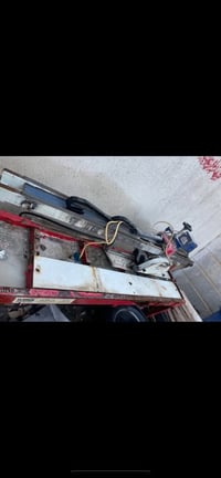 قاطعه نرمر كوارتز طول مترين و 60. عرض 60سم استخدام قليل   اخوان ماخذه ...