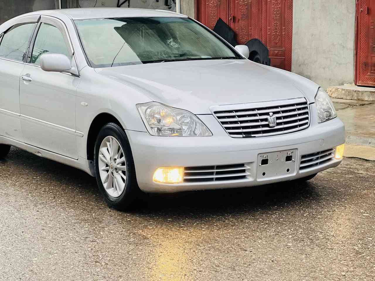 شاهینە مووس 2006
182بێ دووکەڵ .
دوو دووگمە .
بەحری ناو ڕەساسی .
شاشەو کامێرا.
کامل مەسرەف .
ساردوو گەموو بریکی بەسراوە .
تەقەو ڕەقەی نییە .
یەک پارچە بۆیاخی ئەورووپایە
سعری 58گەڵاو مەجال .
***********.
***********سەیسایەق
