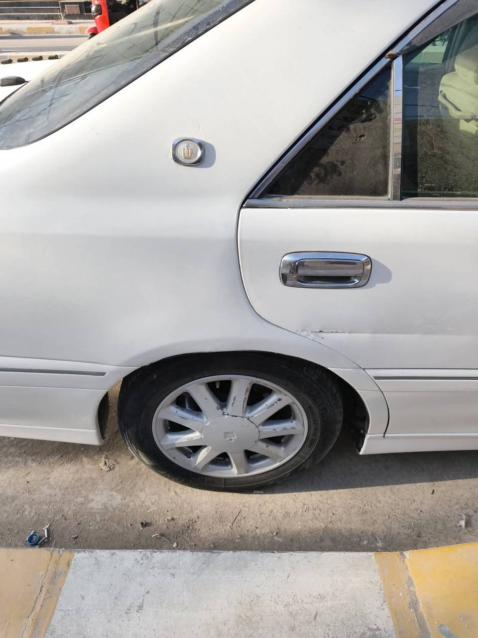 ‏سلام عليكم للبيع
‏تيوتا كراون ملكه رقم نجف إنكليزي بسمي مداور ثاني يوم   مكينة وكير شرط الفحص ففتي 3000  سياره جاهزة مصبوغة جماليه وبيها ضربه جاملغ أمامي 
‏السعر 110مكاني ناصرية كرمة بني سعيد 
‏للاستفسار ***********
‏***********
