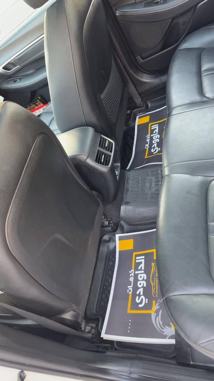 هيونداي سوناتا لمتد وارد امريكي  🇺🇸
‎ماشيه 30 الف 
اللون: أبيض
‎رقم اربيل تحويل او وكاله باسم شركة

‎المواصفات:
‎ فتحة بانوراما
‎ 1600 تيربو صاروخ
ومثبت سرعه‎ نظام تحديد مسار + قيادة آلية
‎ ستيرن رياضي خياط جلد مع شفتات
‎ رادار أمامي وخلفي
كامره خلفيه
حساس اطارات  
‎ كشنات جلد تدفئه وكهربائي 
‎ كير دكم + أوتو هولد + سايد بريك دكمه
‎ تشغيل عن بعد + تشغيل بصمة
‎ شاشة لمس كبيرة مع كار بلاي و أندرويد أوتو
‎ عداد ديجيتال
‎ شحن لاسلكي للموبايل
‎ نظام صوتي فاخر BOSE
‎ تبريد قطعتين مستقل
 كروز كنترول ذكي
‎ مود درايف (وضعيات قيادة متعددة)
 إنارة داخلية محيطية

‎الحالة:
ضرر جاملغ خلفي وصبغ دعاميه خلفيه بسيط
ايرباك برده خلفيه فقط
السونار مرفق في الصور
‎ مكان سياره بغداد/ السيدية
السعر 17,200 بيه مجال
للاتصال ***********
