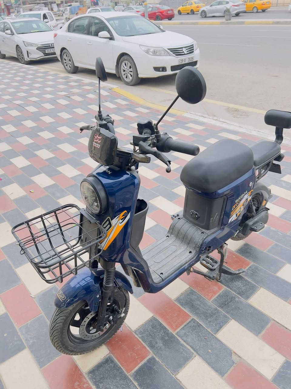 سلام عليك باسكل شحن R9 مستخدم 3اشهر السعر 475 وبي مجال بسيط /العنوان /كربلاء.الحر الرياحي الرقم ***********
