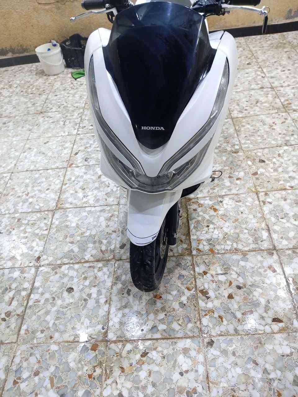 دراجه بي سي اكس البيع دراجه نضيفه ما متعوبه 

دراجه ما ملعوب بيه كامله ماشيه 26000الاف موصفات دراجه بصمه حساس زدحام تدفه يدات كهربايات شغلات كلهن ما بيه نقص دراجه مكانه كوت فلاحيه سعره 2750وبيه مجال ستفسار نتصال على رقم بي وتساب او خاص متواجد ***********
