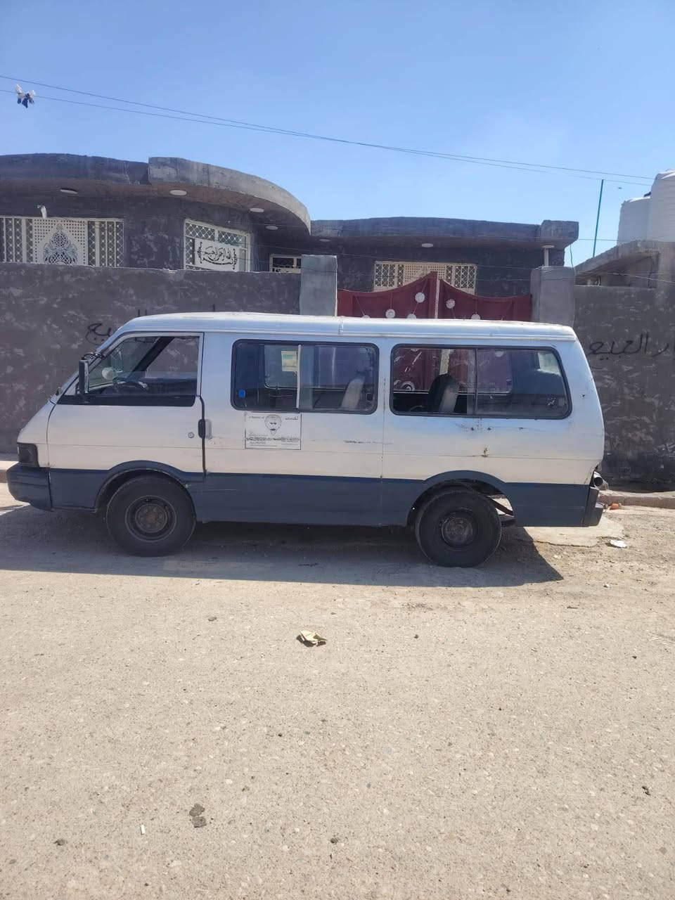 سلام عليكم خوان كيه بستا للبيع موديل ٩٤مصفره هيه قرامات جاهزه تريد وكاله تريد تحويل مكينه كير اكسن مكفولات تخم تاير جديد مكان بغداد نهروان سعر ٢٣ بيهه مجال ***********
