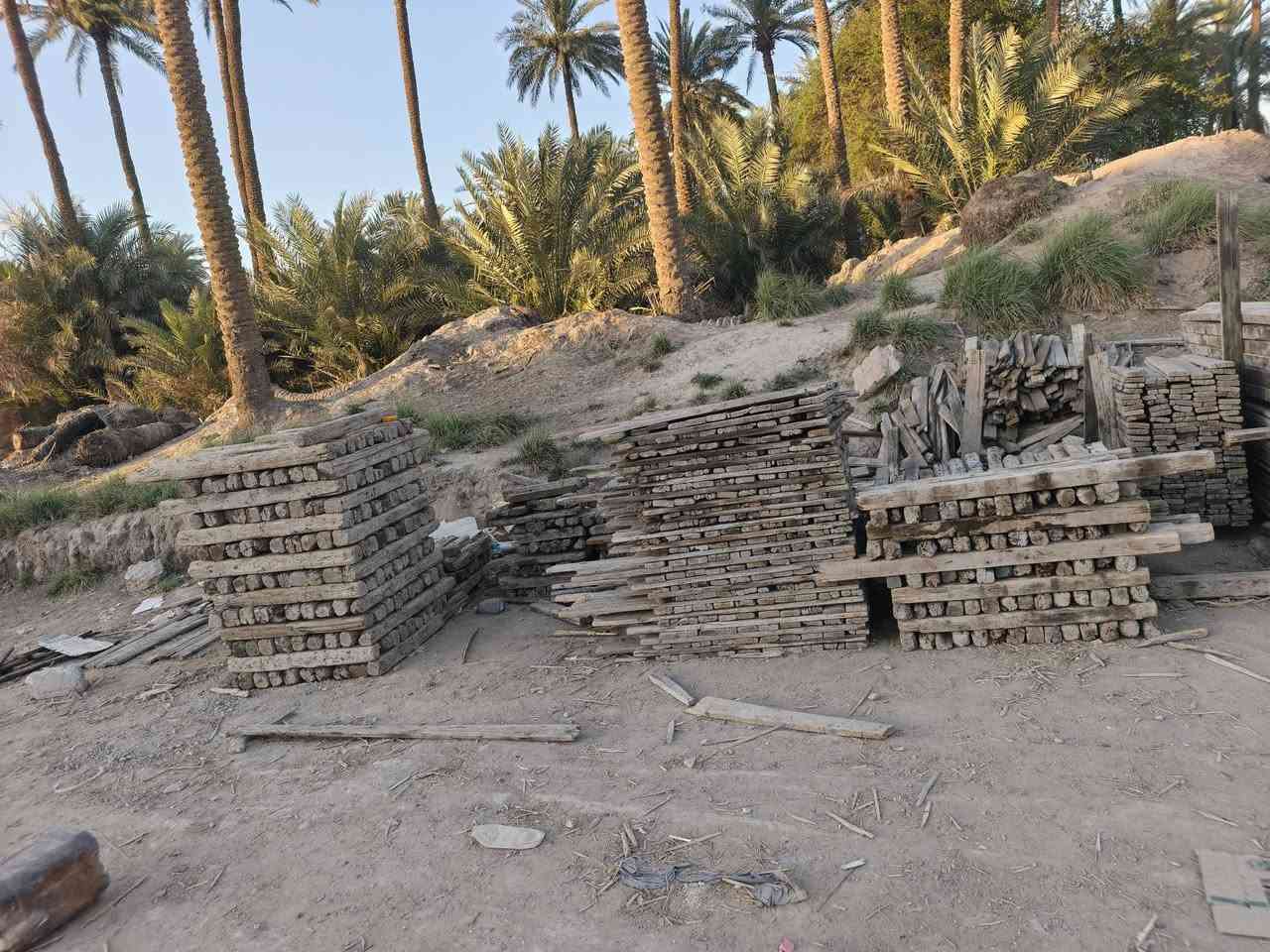 السلام عليكم قالب خشب للبيع العدد 8 مكاعب بسعر مناسب العنوان بابل اتصال ***********
