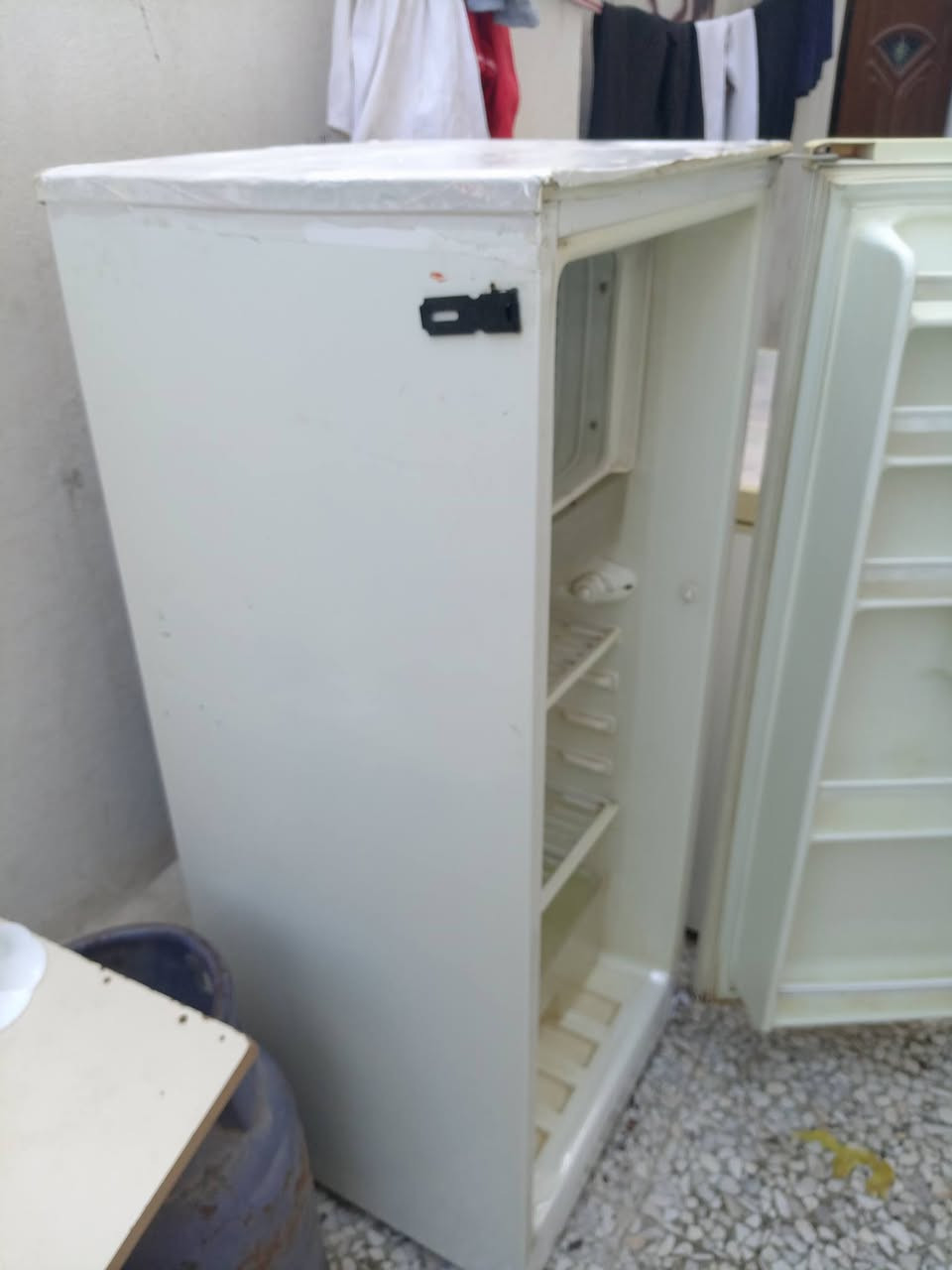 ثلاجه للبيع حجم الوسط نوعيه درجه اولى كريازي شرط التجميد على الفحص ما اعرف حجمها شقدر 100 وبيها مجال بسيط


**إذا كنت صاحب هذا الإعلان وتريد حذفه لأي سبب، رجاءا أرسل رسالة إلى الدعم الفني**