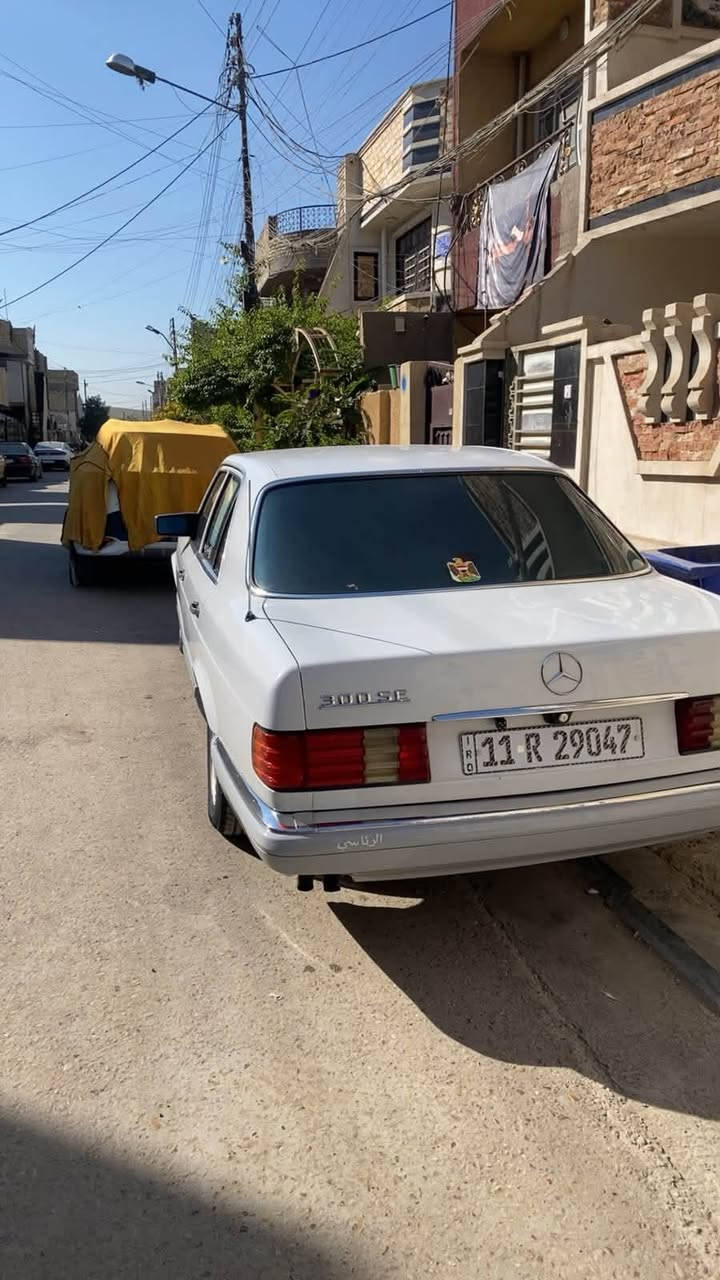 سلام عليكم مارسدس باب قصير 300 سياره مكينه وكير جدد صدر جديد تايرات فيت بم زوج جدد منضومت البانزين كله جديده سياره جديده موديل 87 ( ملاحضه سياره ما مصبوغه كله  مكفوله ضربه وشواصي وخياس مكاني بغداد
***********
***********
