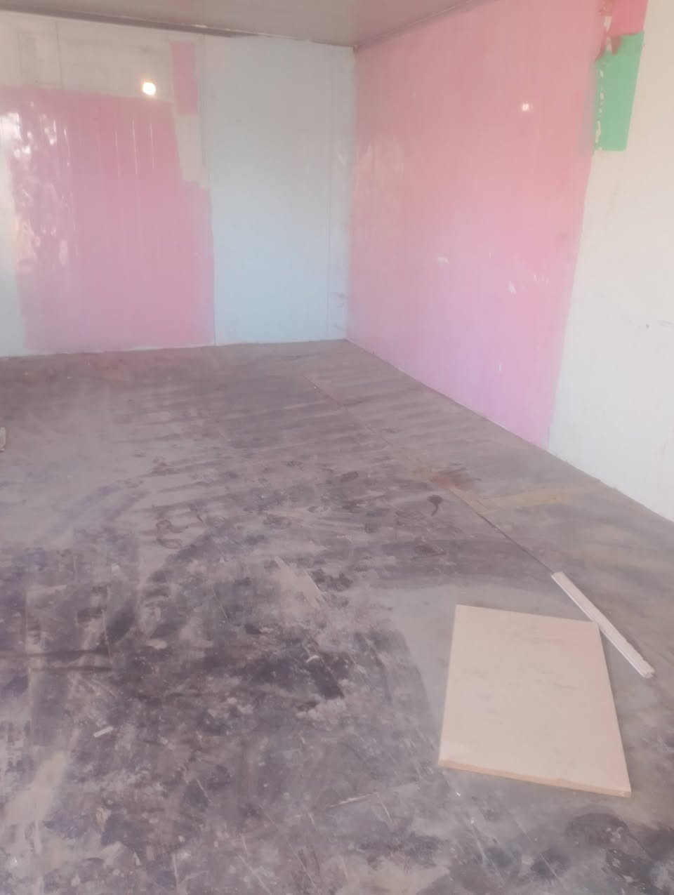 سلام عليكم  كرفانات البيع نضيفات
بس ثنين عوزهن ترتيب واحد نضيف كلش مكان الناصريةمركز  مستعجل علئ بيعتهن
3*6
7*3
3*3
***********
