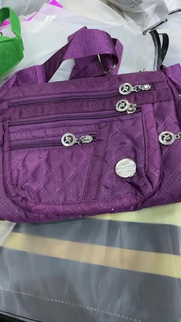 خوان عندي كميه جنط تخبل مال امزون الي يحب يتفضل خاص***********
