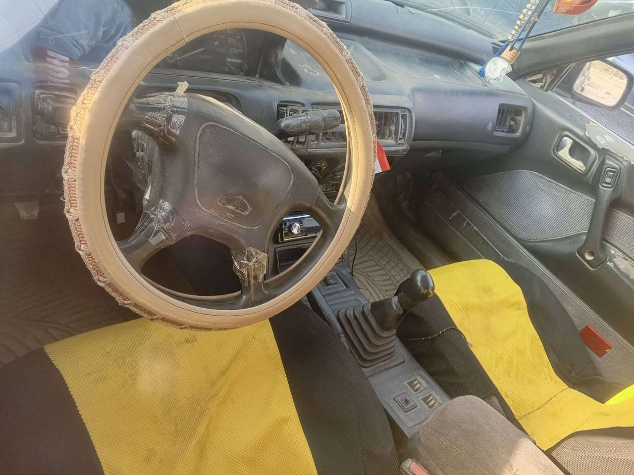 للبيع السعر 12ورقه وبيها مجال مدفوع كمركها ***********
