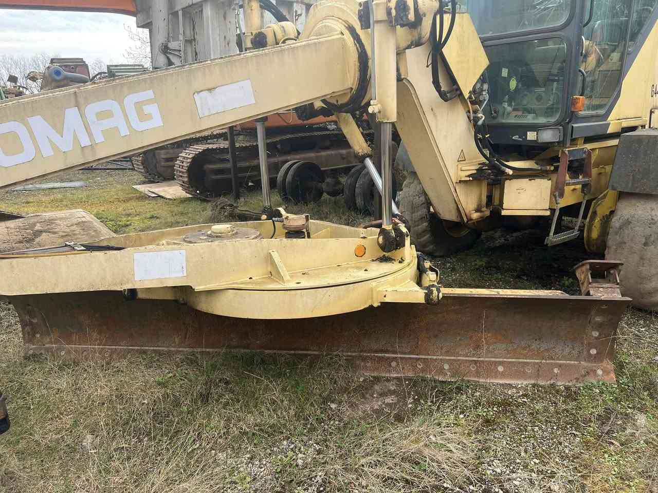 .. السلام عليكم ..اللهم صَلِ على محمد وآل محمد.. 💐
.. كريدر بوماك …. حجم BG 160 …. موديل 2000 ….  مشتغل 4,200 ￼ساعة 🕰️ …. وارد أوروبا ….🇪🇺 …. 
🌷معرض (( يوسف شاحنات أوروبا )) .... العراق .... بغداد .... 
جرف النداف قرب الشركة العامة للسيارات 🌷.... للأستفسار الاتصال او الواتس اب ....بالأرقام
(( 009647827373586 )) 🔸
         يوسف _ العراق
               (( 00491631797848 ))🔹
                 ابو يوسف _ ألمانيا
.... نرجو الأنتباه .... أوقات الأتصال من .... الساعة 9 صباحآ حتى 10 مساءآ


**إذا كنت صاحب هذا الإعلان وتريد حذفه لأي سبب، رجاءا أرسل رسالة إلى الدعم الفني**