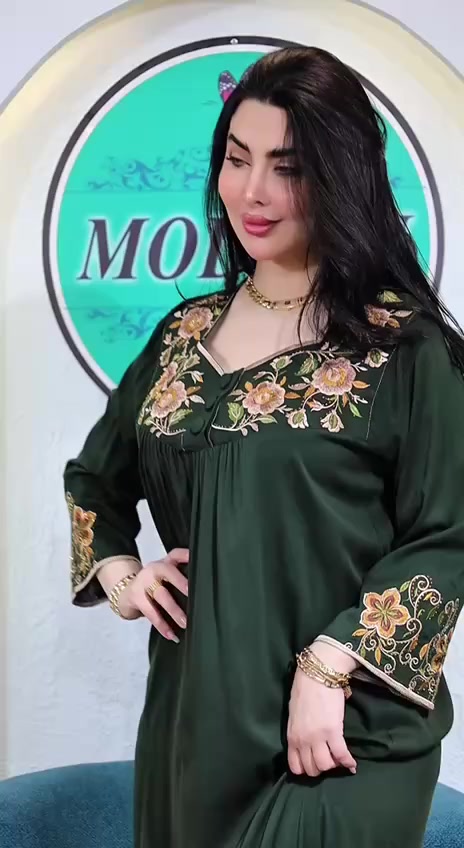 كشمير مطاط مكفول براند مودرن الاصلي 
 ماروني احمر اسود جويتي 
  L. Xl. Xxl يلبس لوزن 110


**إذا كنت صاحب هذا الإعلان وتريد حذفه لأي سبب، رجاءا أرسل رسالة إلى الدعم الفني**