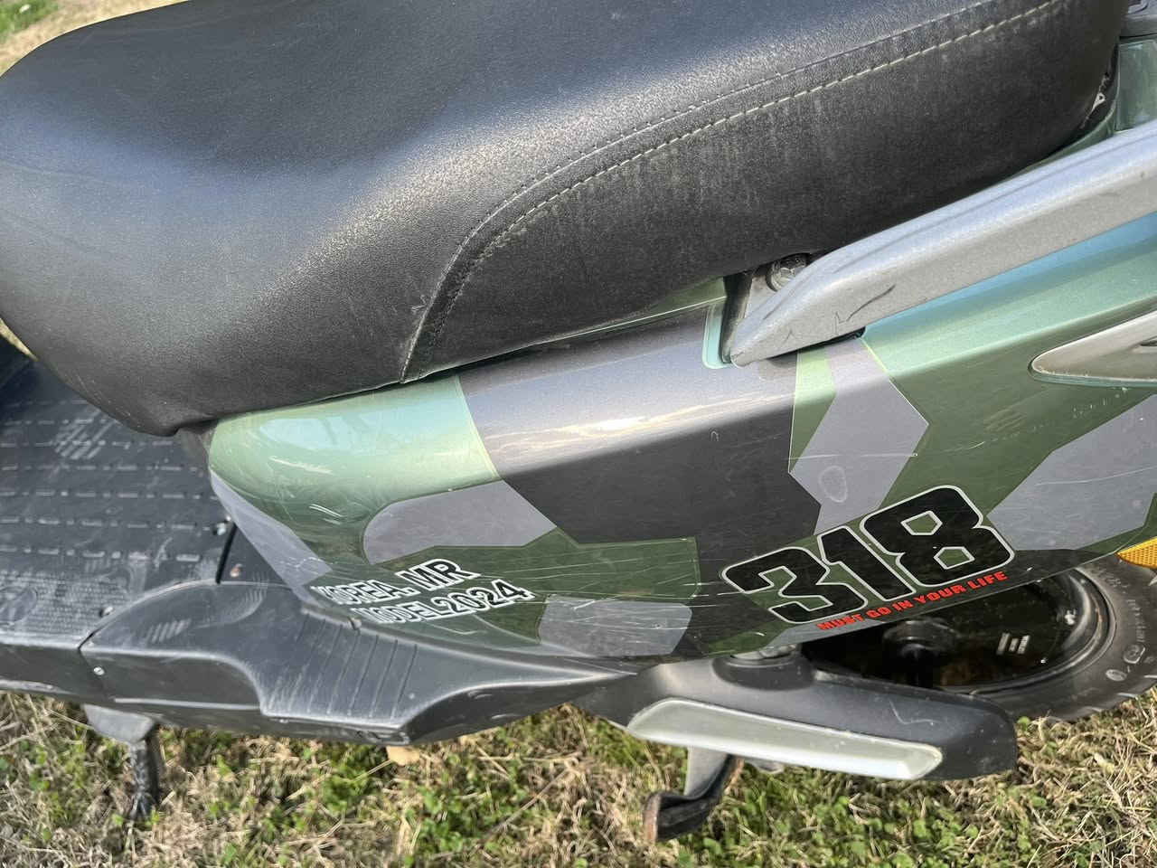 السلام عليكم دراجه شحن 318
للبيع ب600وبيه مجال
سرعه بل عداد 95حقيقي80
ملف2000
ست بطاريات
مابيه عطل بس الهورن 
تاير خلفي جديد
وتساب ***********
