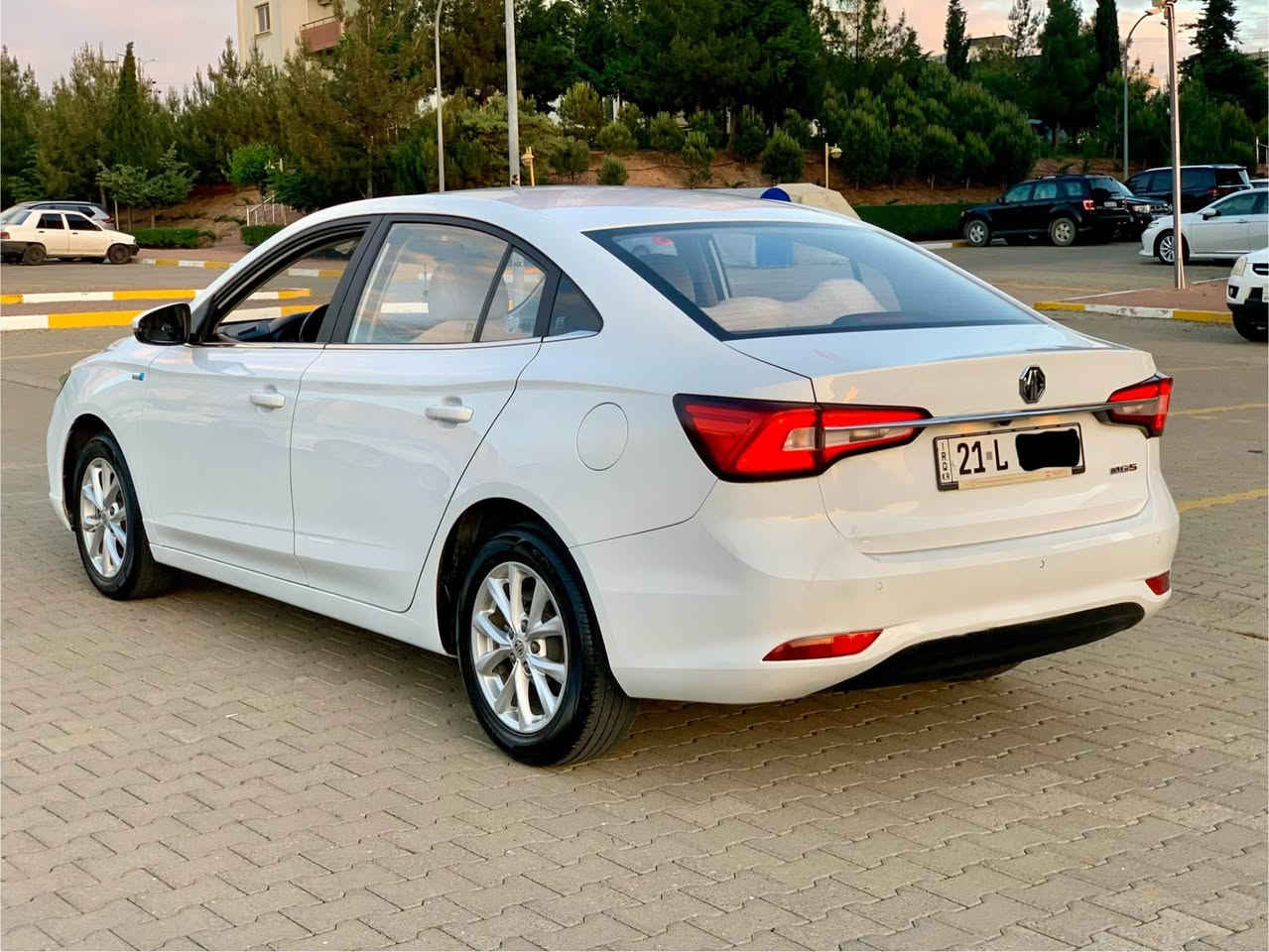 ‏MG5 کۆمفۆرت 2023 🔥🇨🇳
💯 زەمانی شەریکە-بۆیاخ ئەستور- زۆر پاک و جوان -بۆیاخ و ساردی نیە تەنها دەعامی پەڵەیەک بۆیاخی هەیە رەسمم داناوە-40000 کم ڕۆشتووە-تازە ڕۆنی گۆراوە لە شەریکە -هەموو سێرڤسێکی لەکاتی خۆیدا لە شەریکە بۆ کراوە
 ❇️بەصمەیە-شاشە- کامێرا و حاسەیە-ناوکرێمی-دوو مۆدی لێخوڕین-ئۆتۆ لایت -پێشو دوای لیدە -ویلکەپ-ئیشارەتی سەر ئاوێنە-تحدید سرعە ـ ڤۆلیۆم-ABS-تەبرید لەمس -حساس تایە -بلوتوث 
🕹️شوێن / سلێمانی 
نرخ/100💵
📲 *********** السليمانية, العراق
