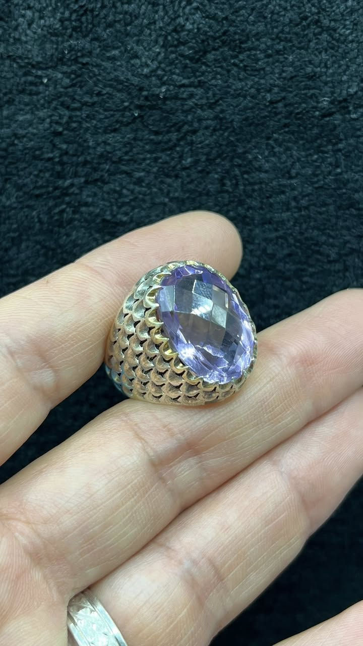 من رخصت الادمن المحترم                   

"""""""""""""""""""""
خاتم من حجر الجمشت المترش 

فضه 925

صياغة برهم  

السعر 125الف شامل التوصيل


**إذا كنت صاحب هذا الإعلان وتريد حذفه لأي سبب، رجاءا أرسل رسالة إلى الدعم الفني**