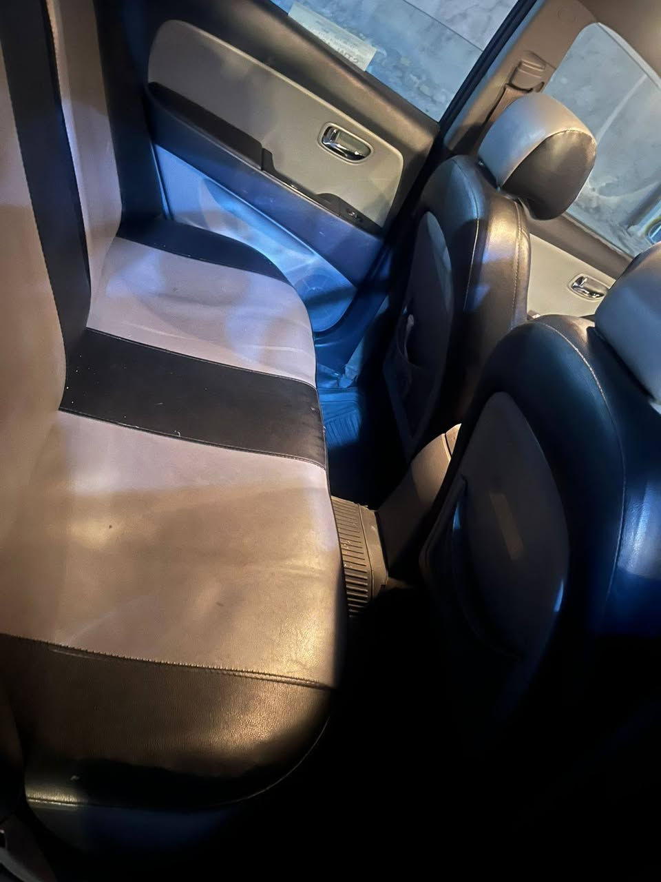 السلام عليكم
النترا 2009 رقم بغداد سنوية جديدة باسمي لل2029 رقم جديد وكامل باقي بس أستلام 

حادثة حوض من جوة فقط جاملغات لا بارد ولا بيهن جويه  قبق جنطة بلادي 

كير مكينة تبريد كفالة كهربائيات كاملة 

مبدل بيه جاملغات امامية بسبب الخياس بدون اي ضربة 

للبيع فقط مكاني الشعب السعر 88 بيه مجال بسيط
 ***********
