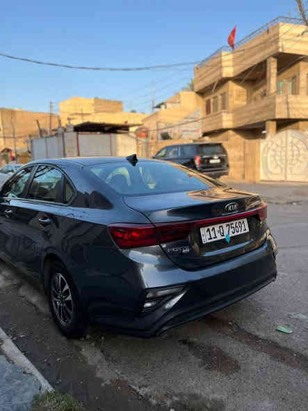 سلام عليكم 
للبيع او مراوس حسب القناعه
كيا فورتي مديل 2019 وارد امريكي كير عاديي
مكينه الفين دوش موصفات نص فول رادار تحكم ستيرن بريك ذاتي تحديد مسار 
السعر ١٢٥ وبيها مجال بسيط 
مكان السياره بغداد 
لستفسار اتصال على ارقم او واتساب غير متواجد على فيس
***********
 
***********
