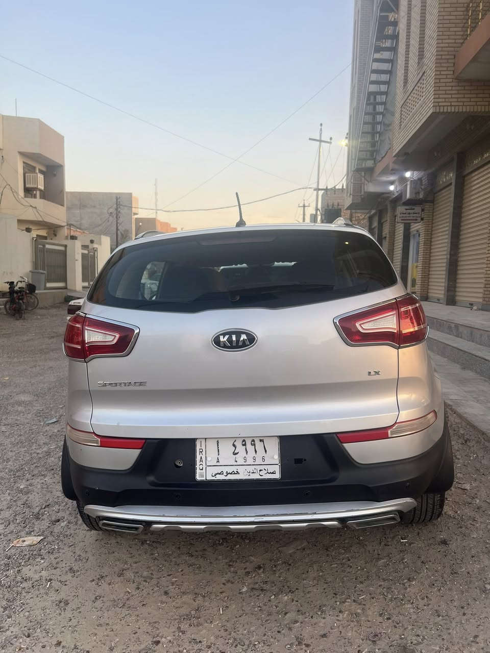 السلام عليكم سبورتج موديل 11 خليجي سياره جديده بدون صبغ شرط التحويل وكاله ماكو رقم صلاح الدين ماشيه 125 الف كلهه عل شركه سعرهه 132 وبيهه شويه مجال اي استفسار اتصل ***********
