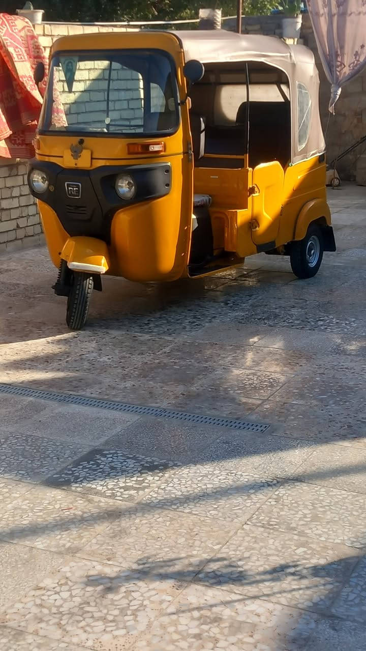 سلام عليكم تكتك للبيع موديل 22 كفالة عامة مكان بغداد الكماليه  ما متواجد فيس رقمي ***********
