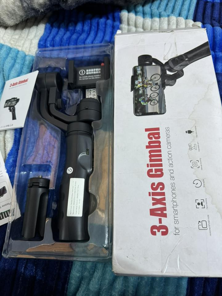 سلام عليكم اوزموات عدد 2 لو رصاصي و اسود        الرصاصي ب 50 مع التوصيل والاسود ب 35 مع توصيل مال امزون شغالات


**إذا كنت صاحب هذا الإعلان وتريد حذفه لأي سبب، رجاءا أرسل رسالة إلى الدعم الفني**