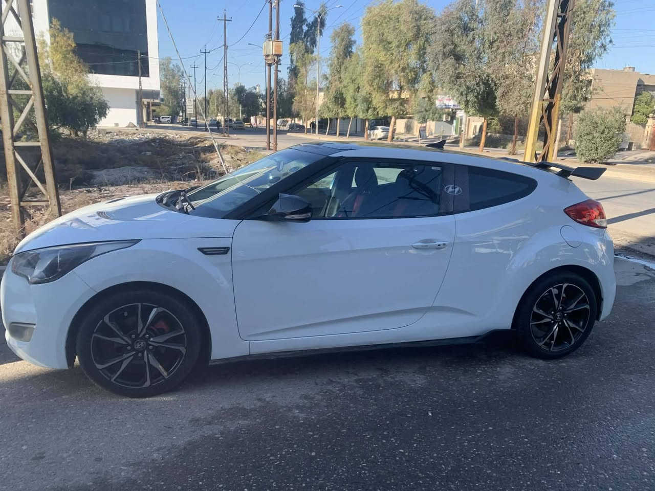 فولسترخليجي
موديل ٢٠١٢
محرك ١٦  دوش
كير توماتيك
بدون ظرر
كوبون بانزين ⛽️بيها سنويه هزه وفحص كلو جديد 
ملاحظات فقط صغيره 
كير محرك شرط
السعر ١١٥ ورقه بيها مجال
عنوان موصل حي الوحده
***********
***********
