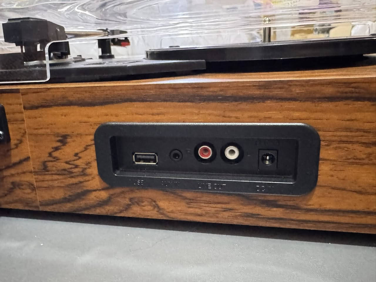 يودريمر جديد بالكارتونه يستقبل فلاش واوكس ويستقبل اقراص الخاصه بي شيء تحفه السعر 35 مع التوصيل على اول تم


**إذا كنت صاحب هذا الإعلان وتريد حذفه لأي سبب، رجاءا أرسل رسالة إلى الدعم الفني**