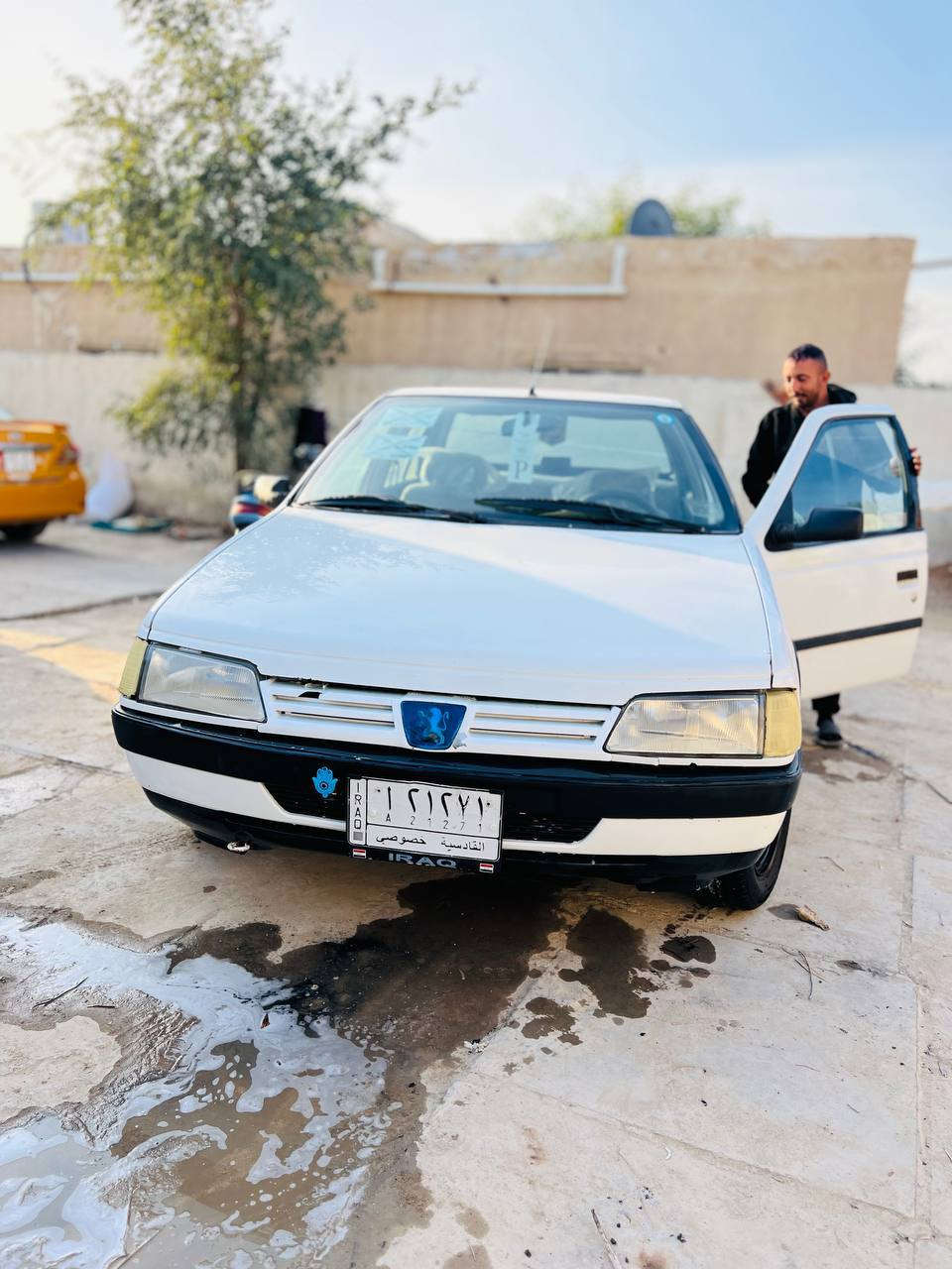 للبيع بيجو روى موديل ٢٠٠٩
كير ومكينه وحداديه جاهره 
تخم تاير كهربايات سنويه ٢٨
سعر ٢٨
***********
