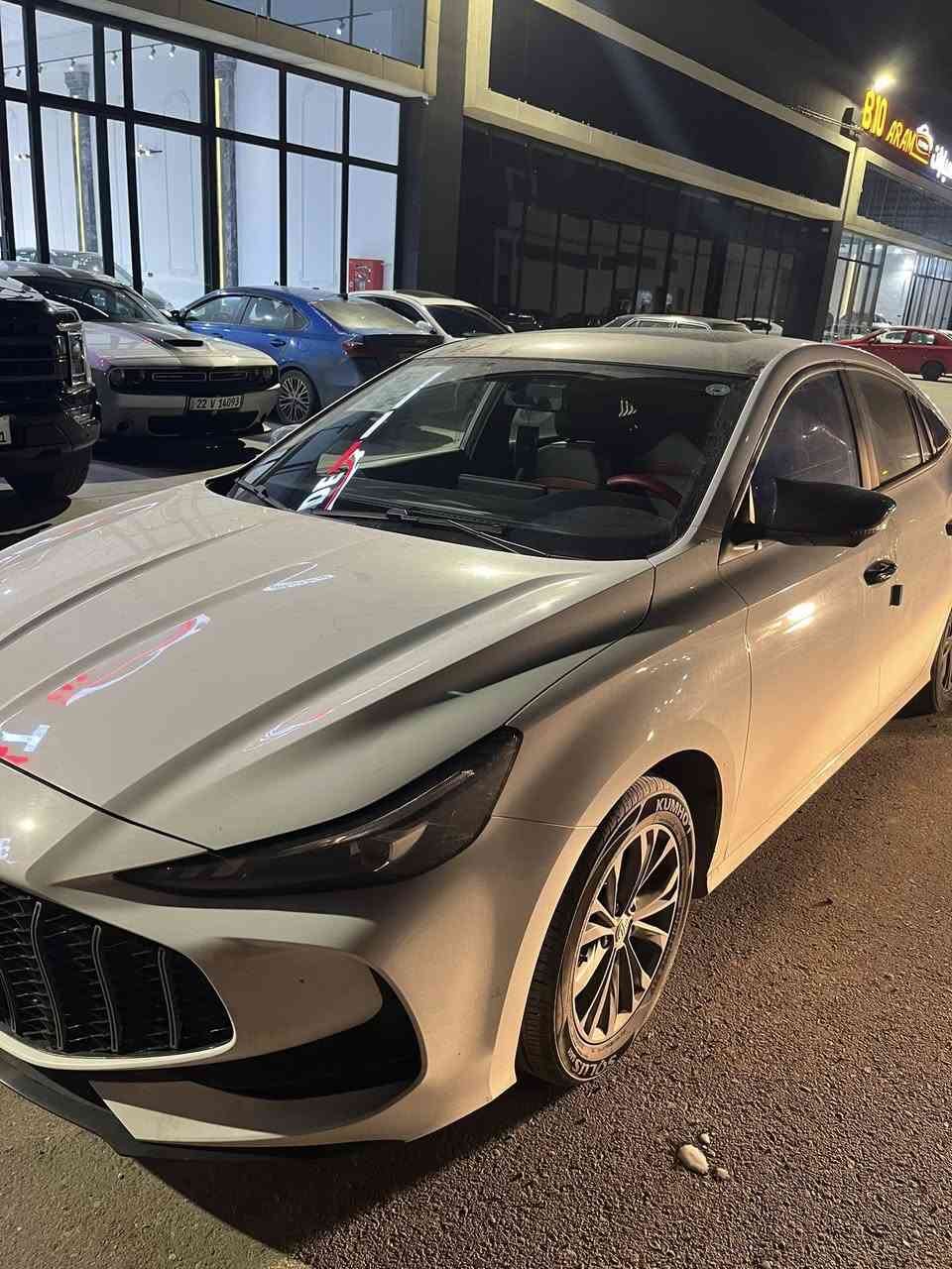 السلام عليكم ورحمة الله كفاله عاااامه
MG _ GT للبيع

موديل : 2025 🔸 

ماشيه : 10 آلاف فقط 🔹 

كفاله عامه 

مواصفات فوول 1/1 👇 

شاشة _ كامره _ تحكمات ستيرن كروز سرعه _ سلايد روف _ هندبريك بصمه _ أوتو هولد _ بصمة تشغيل + أبواب _ كشنات جلد) قطعتين تبريد 

سعر السياره 120 وبيها مجال بسيط

للتواصل ‭0772 898 5945‬

((مكاان السياره موصل ))
