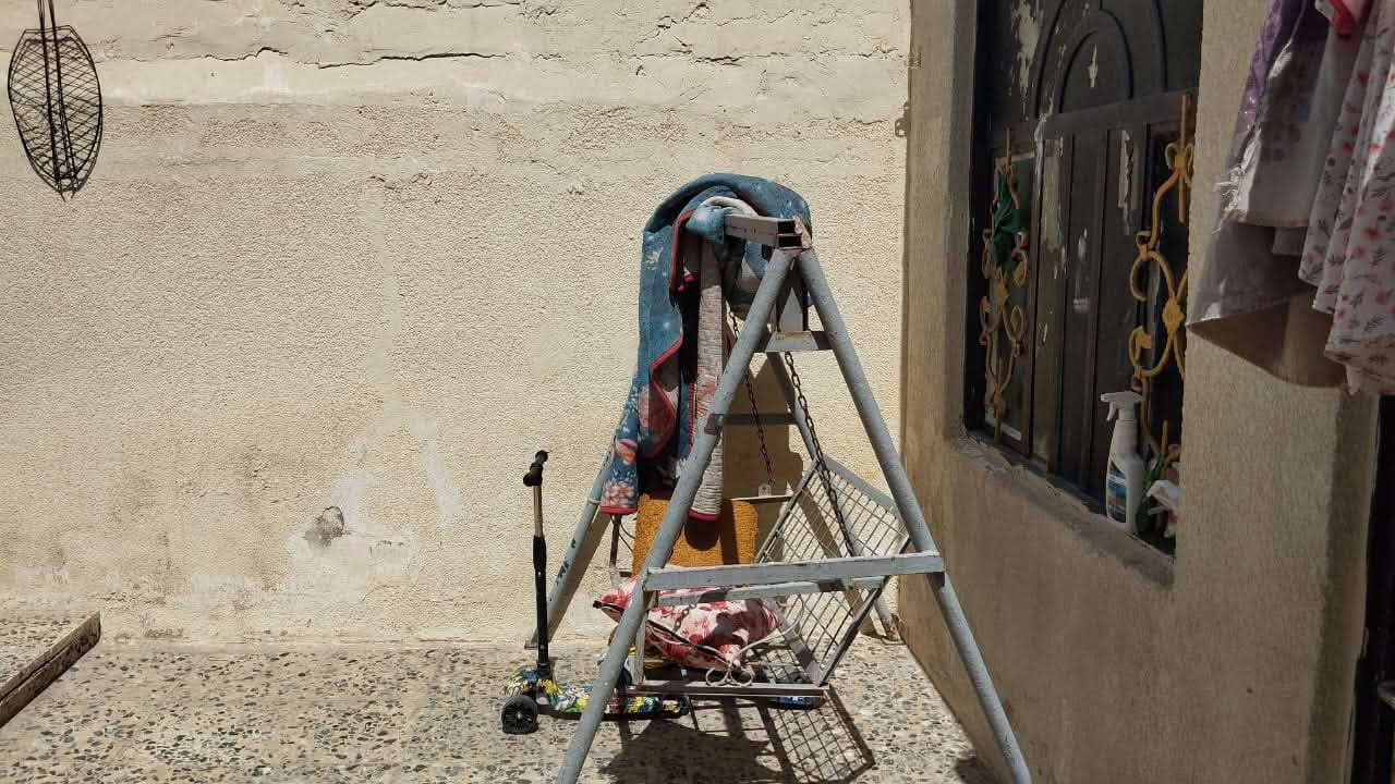 بيت للبيع 120 متر قرب سبد عبدالله المختار البيت ركن محتوياته غرفة وصالة ومطبخ واستقبال وصحيات بسعر 45مليون مكتب حازم البديري ***********
