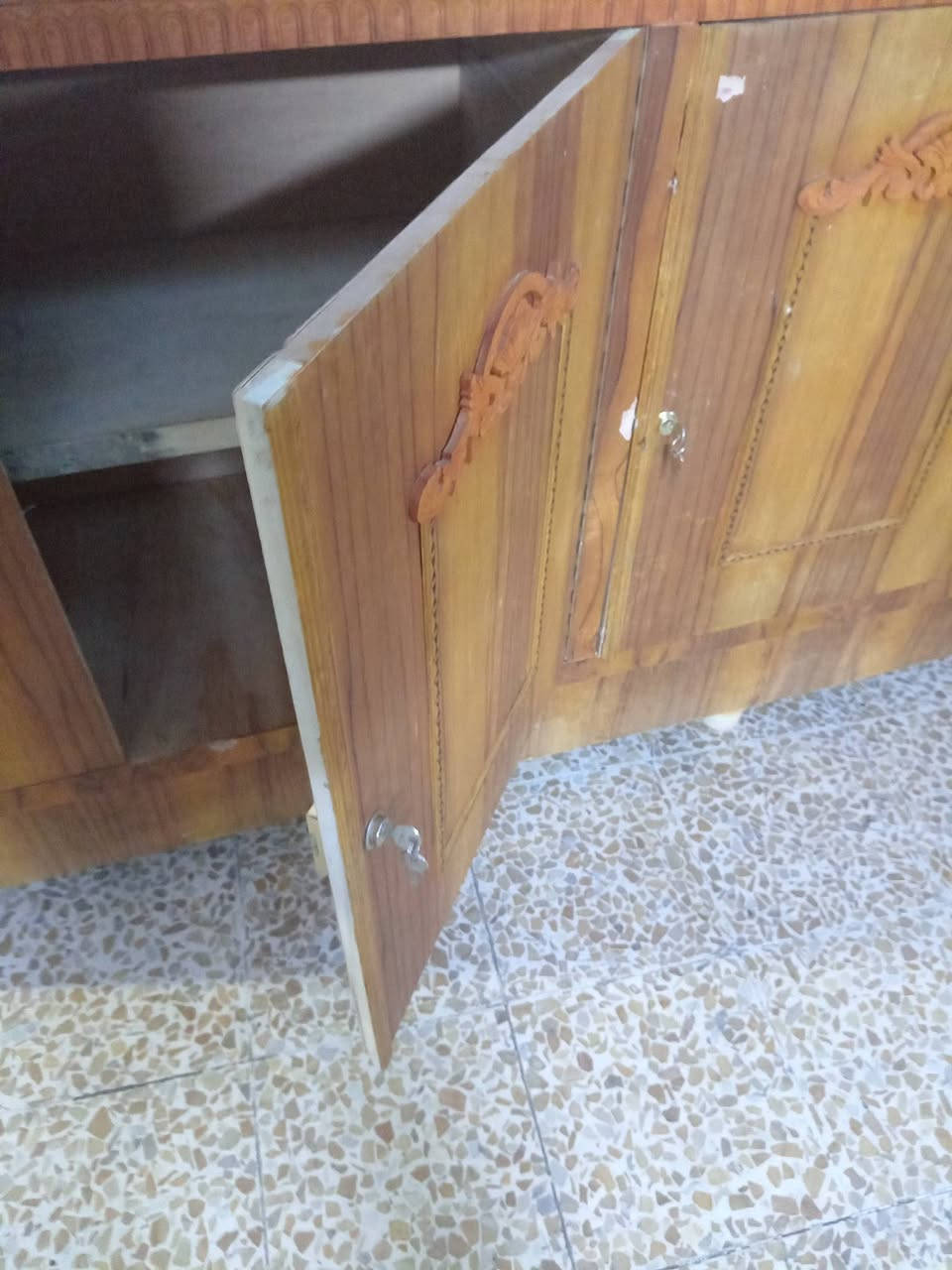 مناميه مترين ونص مع دوشك نفرين ب١٠٠


**إذا كنت صاحب هذا الإعلان وتريد حذفه لأي سبب، رجاءا أرسل رسالة إلى الدعم الفني**