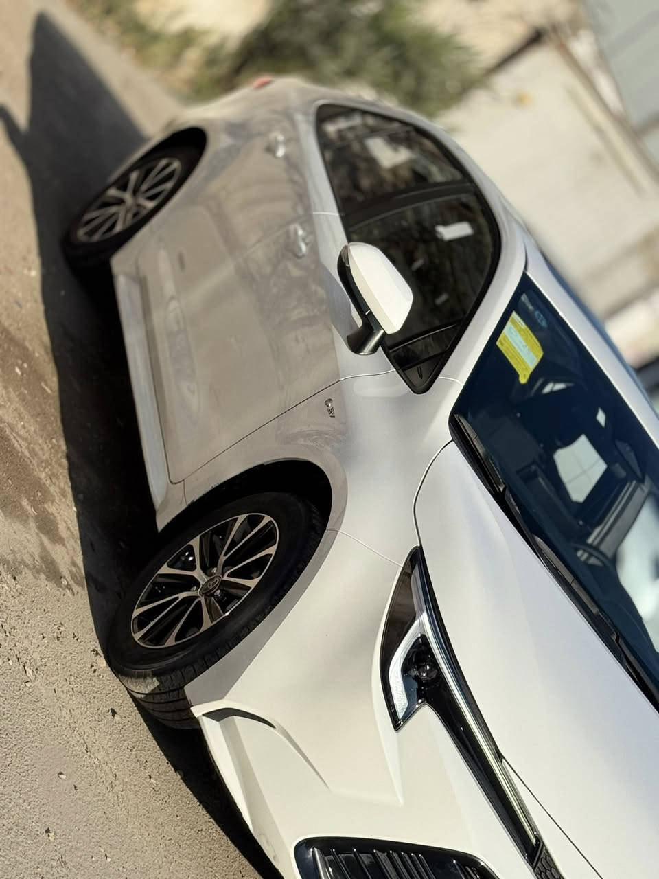 السلام عليكم 
للبيع فقط بدون مراوس رحمه لوالديكم بس بيع 

كورلا هايبرد 2025 شكل الامريكي

فول مواصفات 
ماشية 13 الف كيلو متر 

فتحة سلايد
حساس امامي
حساس خلفي
ليد امامي
كشن كنتارا
شاشة كبيرة
رادار امامي
قيادة ذاتية 
رادار جانبي نقطة عمياء
بصمة ابواب ذكية
ترحيب 

الخ من مواصفات فول بعد
السعر 149$ بي مجال كلش قليل
السيارة كفالة عامة لا بارد ولا شخط ولا تبديل 
شرط السونار وفحص وباسمي اني ماخذه زيرو 

عنواني بغداد 
***********
