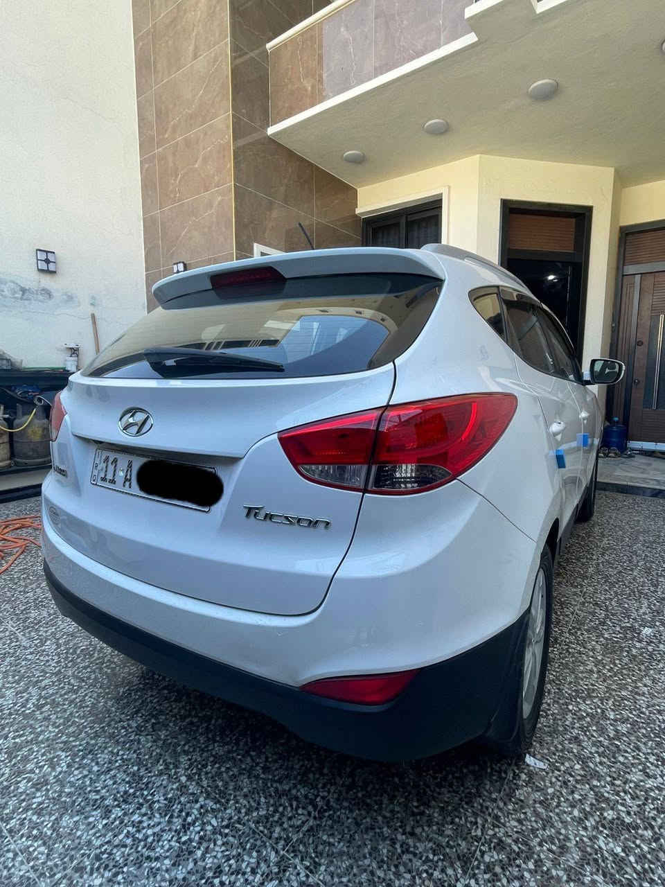 للبيع توسان موديل 2013 وارد خليجي
السياره جديده وجاهزه محرك وكير كفاله ماشيه 94 تبريد ثلج تخم تاير جديد 

رقم بغداد الجديد بأسمي تحويل مباشر 

بيها صبغ قطعتين جاملغ وباب السائق بدون دواخل باقي السياره كفاله 

 السعر 143 وبيها مجال 

للأستفسار ***********

عنوان بغداد
