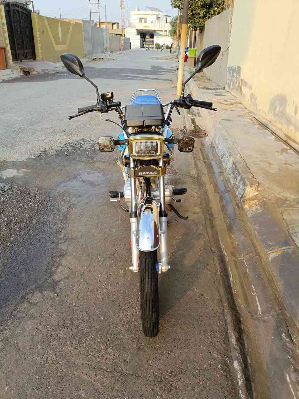 السلام وعليكم ماطور موديل 23 نضافه فول كله بلادي مال شركه بعده السعر 650 بي مجال شي قليل هاذا رقمي ***********
