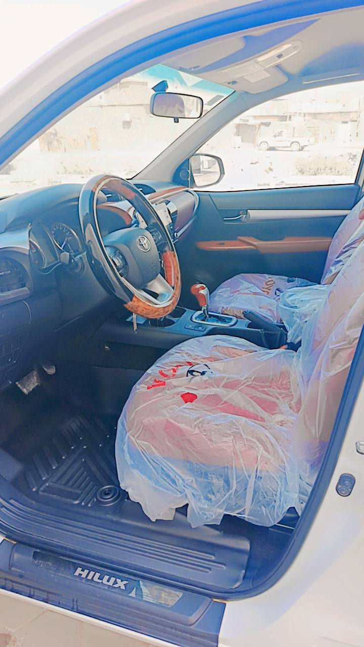 السلام عليكم هايلوكس 2021 كويتي ساير كفاله عامه سنويه مجدده ال2031  ملاحضه رقم السياره مميز  عنوان السياره بصره  للاستفسار ***********
