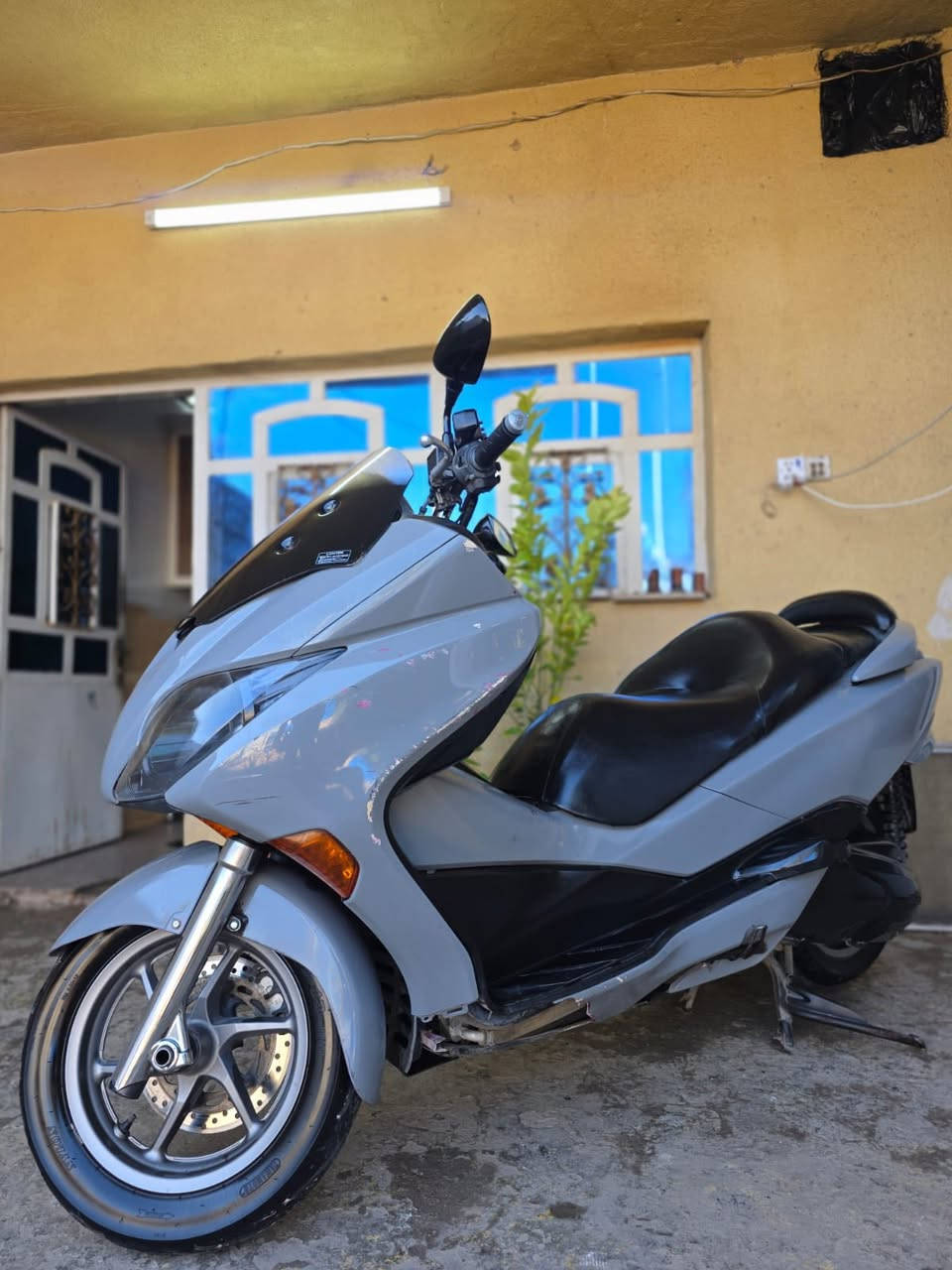 السلام عليكم فورزه 0/10 فئة s7 للبيع  الدراجه مكفوله  فقط مصبوغه جماليه اكفلك كلشي بيه وجديده بمعنى الكلمه الله شاهد  ب14 وبيه مجاب قليل للشراي مكاني بغداد جسر المثنى  اتصل وبيك وتدلل
واتساب ***********
رصيد. ***********
