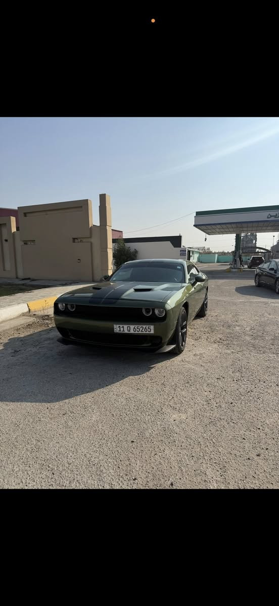 سلام عليكم
جالنجر 2023 اخير صدار 
بدون يرباك بدون تبدلي 
بيه جاملغ صبغ وشويه بنيد مو كله وجت بيه صبغ باب 
ماشيه 24
رقم مميز 65265
حي العدل أو يرموك
***********
سعره 193 وبيه مجال قليل
