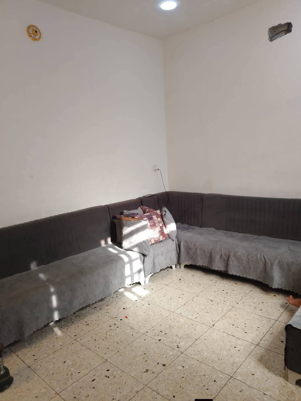 50متر للبيع الغربي شارع الاخضر اول فرع عل يمنه واجه 5نزال 10
***********
