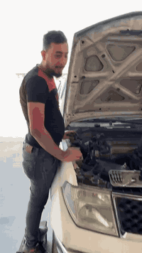 السلام عليكم يوفر لكم مجمع الاسطوره فحص السياره بجهاز الكمبيوتر ودامه السيارات يتوفر جهاز نوازل GDI فحص مجول + داينمو سلف وعمل كفافة الكهربائيات عمل كل السيارات كوري ياباني امريكي ألماني وصيني وعمل ب انسب الأسعار العنوان بعقوبه ماقابل مدخل صناعه الثالثه للاستفسار الاتصال عل الرقم ***********
